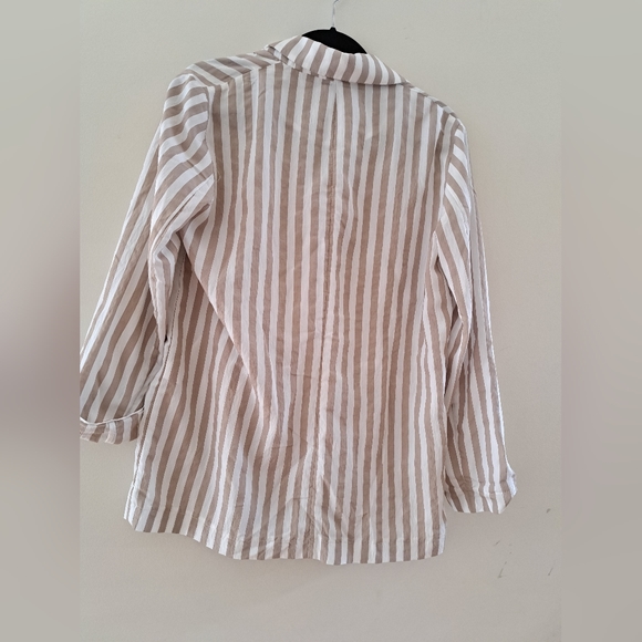 20. Zara striped summer blazer - Picture 2 of 5